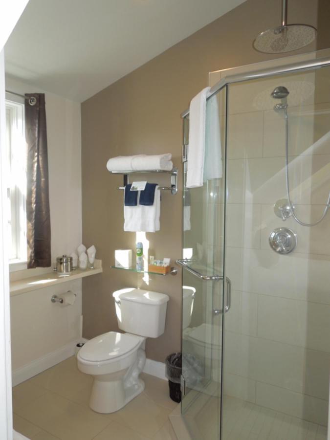 Benchmark Inn Provincetown Room photo